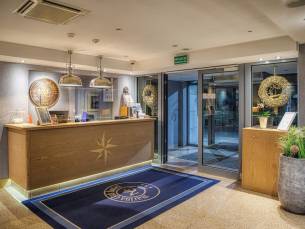 Marina Club Hotel