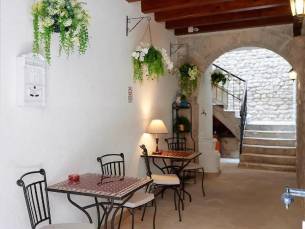 Palace Central Square