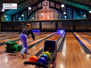 55 minuten bowlen bij Planet Awesome Nijmegen