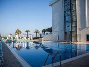 Premium Beach Hotel