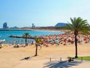 Verliefd op Barcelona! ???? Ontdek de bruisende stad Barcelona, vanuit een 4*-hotel nabij het strand incl. vlucht, ontbijt en ROOFTOPZWEMBAD