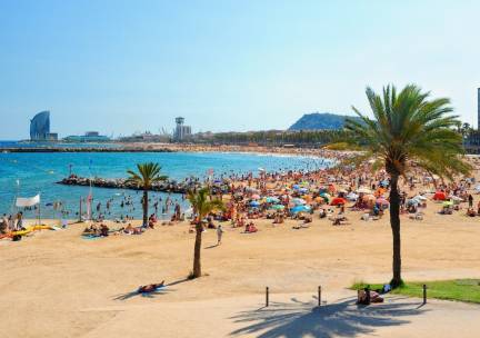 Verliefd op Barcelona! ???? Ontdek de bruisende stad Barcelona, vanuit een 4*-hotel nabij het strand incl. vlucht, ontbijt en ROOFTOPZWEMBAD