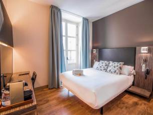 3 daagse stedentrip naar Petit Palace Santa Cruz in sevilla, spanje