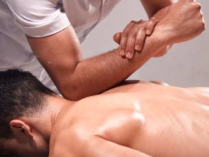 1 of 2 infraroodbehandelingen + therapeutische of sportmassage (45 min)
