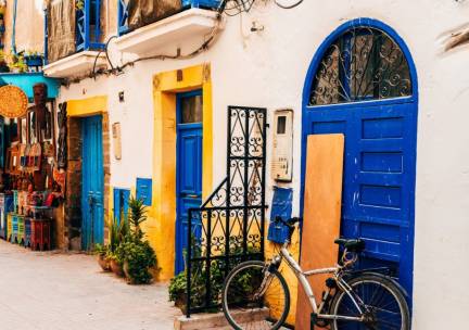 Ontdek sprookjesachtig Marrakech en Essaouira tijdens een rondreis inclusief vlucht, ontbijt en vele extra's!