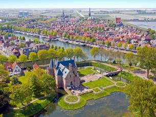 Bijzonder overnachten in voormalige kerk in hartje Hoorn incl. ontbijt