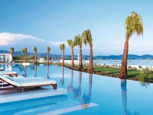 Lagoon Palace
