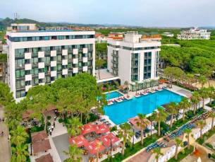 Royal G Max Hotel & Spa