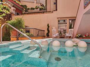 Rivoli Boutique Hotel