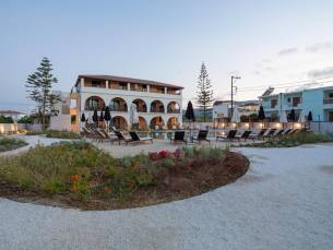 Serenity Luxury Boutique Hotel Agrilia