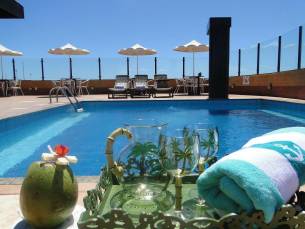 Plaza Praia Suites