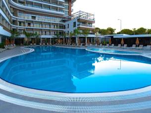 Alexia Resort & Spa