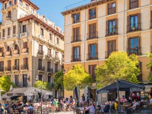 Ontdek de bruisende stad Madrid + verblijf in LUXE hotel op TOPLOCATIE!