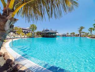 8 daagse vliegvakantie naar H10 Rubicon Palace in playa blanca, canarische eilanden