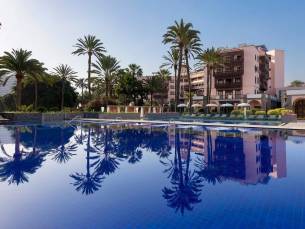 Santa Catalina, a Royal Hideaway