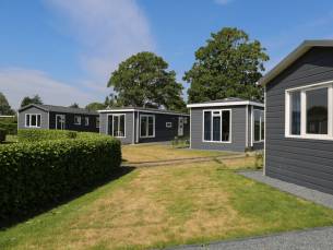 Heerlijke chalets voor gezinnen op recreatiepark de Rhederlaagse Meren in Lathum