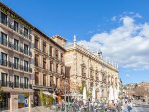 Macia Plaza