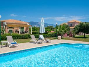 Villa's Monambeles