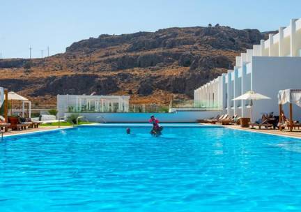 Kamari Plus Beach Resort