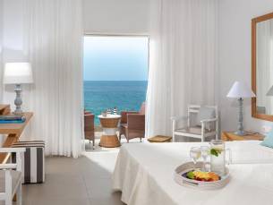Hotel Maritimo Beach