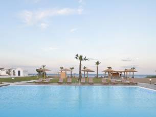 Evita Bay Hotel