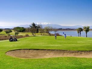 Horizon Golf 1p4 lake and golf view