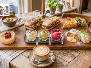 Proeverijlunch + warme drank naar keuze bij Hof van Oldeberkoop