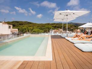 Neptuno Apartments