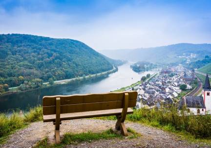 FLASHDEAL! ⚡ Ontdek de prachtige Eifel incl. ontbijt, lunch, 3-gangenmenu, onbeperkt drankjes + gratis hotelfiets!