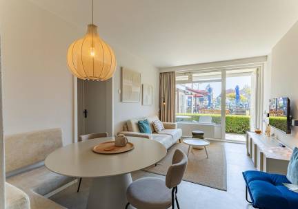 Kurhaus Residence Zoutelande | Luxe Verblijf aan Zee met eigen terras en priv&eacute; sauna | Nieuwstraat 1 - app. nr 4