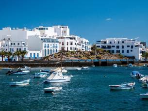 Zonvakantie op z'n best aan de kust van Puerto del Carmen, op het betoverende Lanzarote incl. vlucht!