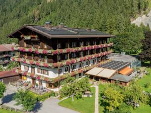 Geniet in de natuur van Mayrhofen incl. ontbijt, 3-gangendiner en gebruik van sauna!