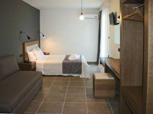 Amphitryon Boutique Hotel