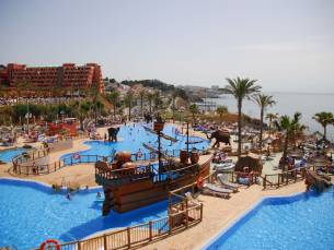 Holiday World Resort