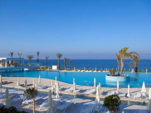 King Evelthon Beach Hotel