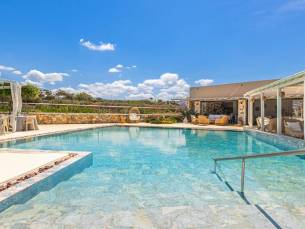 Paradise Island Villas