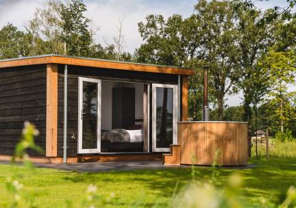 Panorama Wellnesslodge | hottub, sauna en ligbad | 2 personen