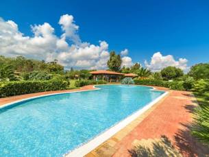 Garden Beach Hotel & Resort