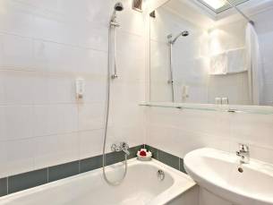 HENRI Wien Siebterbezirk