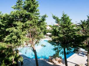 Hotel Louros Beach