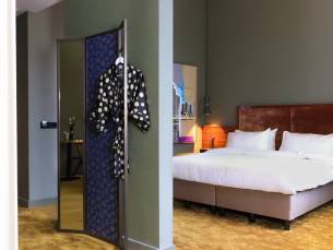 Verblijf aan de grachten in het Amsterdamse China Town