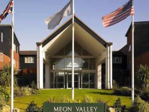 8 daagse vliegvakantie naar Meon Valley Hotel Golf en Country Club in southampton, groot-brittannie