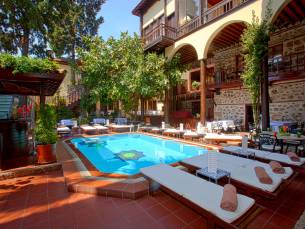 Alp Pasa Hotel