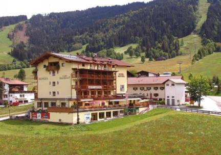 Familiehotel in het pittoreske Niederau in Wildschönau incl. ontbijt, 4-gangendiner en Wildschönau Premium card