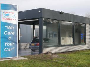 Wasbeurt bij Carwash Number 1 in Roermond