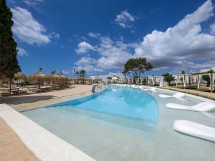 Eques Petit Resort