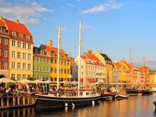Prachtige Fly & Train door Denemarken incl. vlucht, treins en hotels met ontbijt