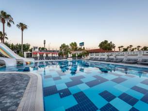 White City Beach Hotel