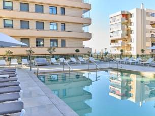 4*-hotel met SPA en op een toplocatie vlakbij het strand & aan de boulevard in Fuengirola aan de Costa del Sol incl. vlucht