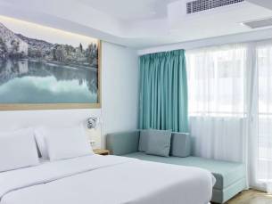 Olive Green Hotel